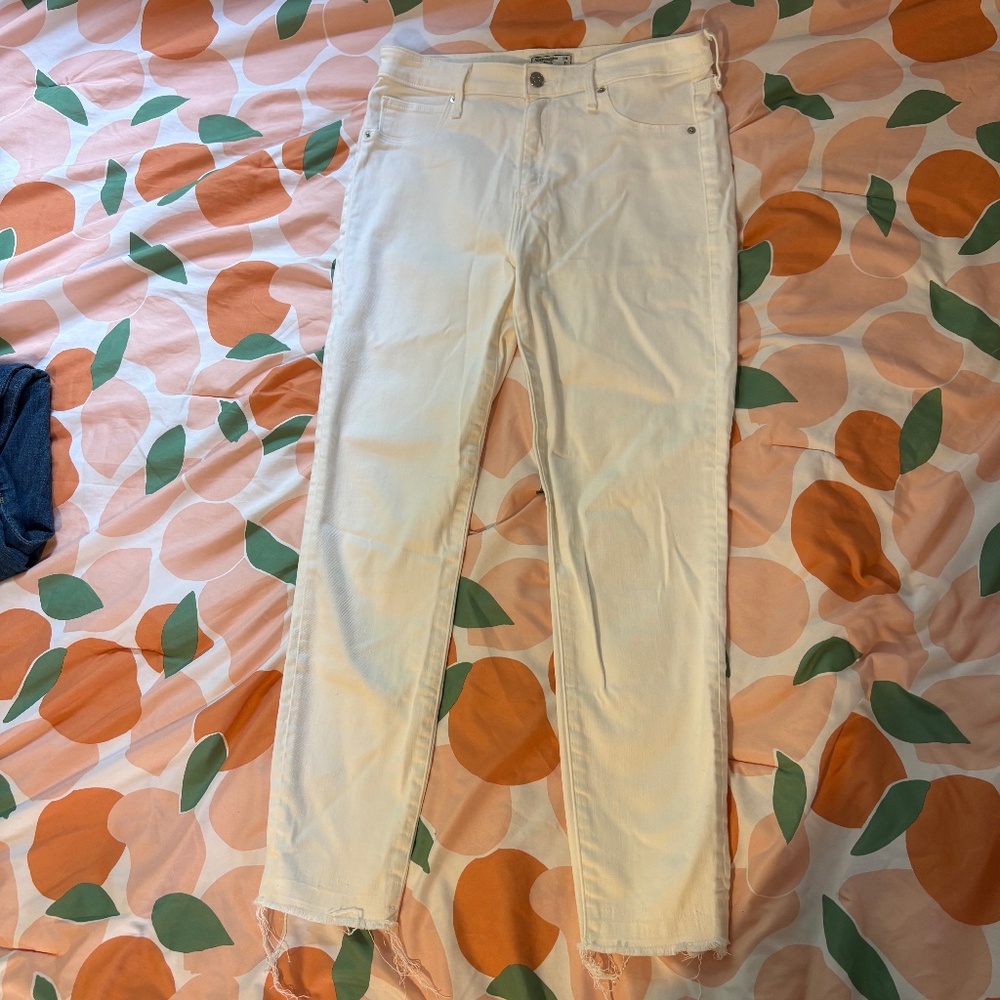 Abercrombie White High Rise Ankle Skinny Jeans